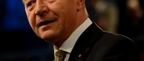 Gestul prin care Băsescu recunoaște că a fost colaborator al Securității