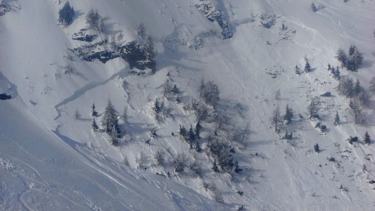 Risc mare de avalanșe în Munții Făgăraș și Bucegi
