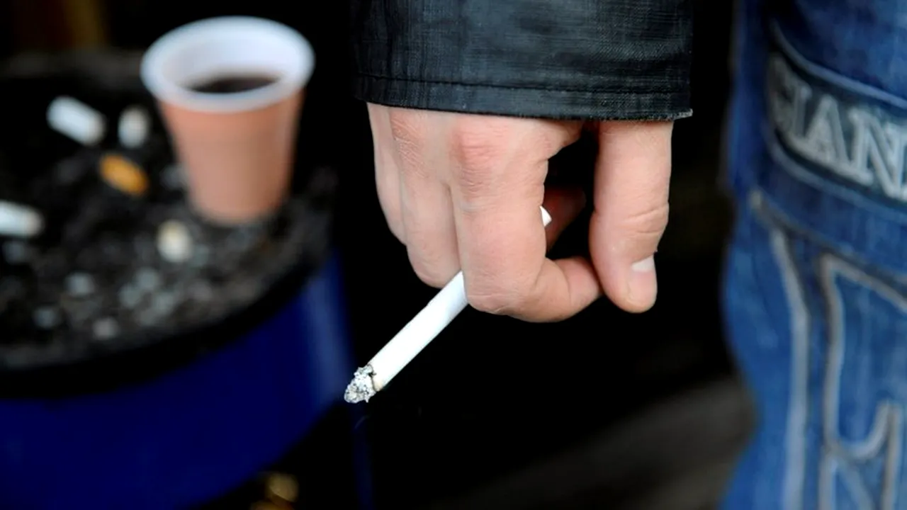 Guvernul a aprobat o nouă majorare de accize. Cu cât s-ar putea scumpi un pachet de țigări