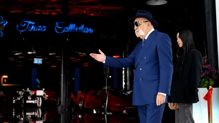 Moment istoric petrecut în galeria lui Ion Țiriac. În Tiriac Collection intră prima Dacia