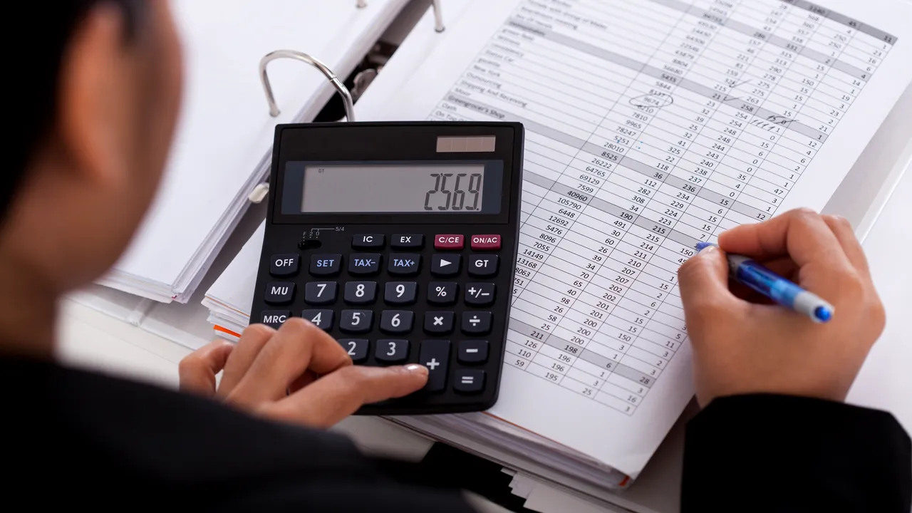 Se confirmă zvonurile: Execuția bugetului general consolidat s-a încheiat pe primele cinci luni cu un deficit de 1,4% din PIB
