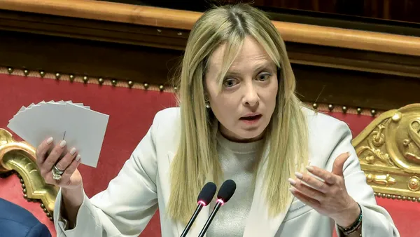 Și Italia anunță scăderea prețului la carburanți. Anunțul a fost făcut de premierul Meloni