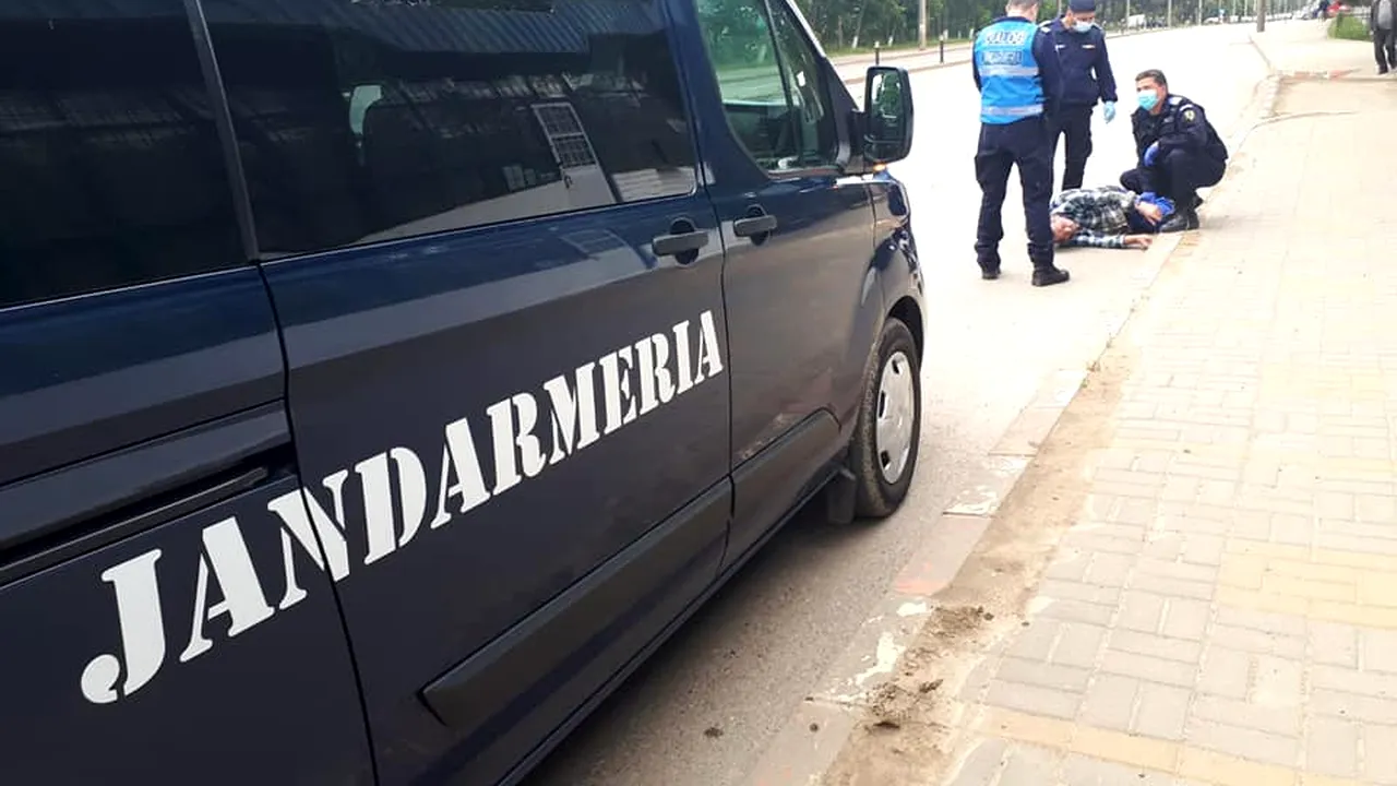 Un candidat la școala de jandarmi a fost nevoit să urineze într-un pet, în timpul examenului