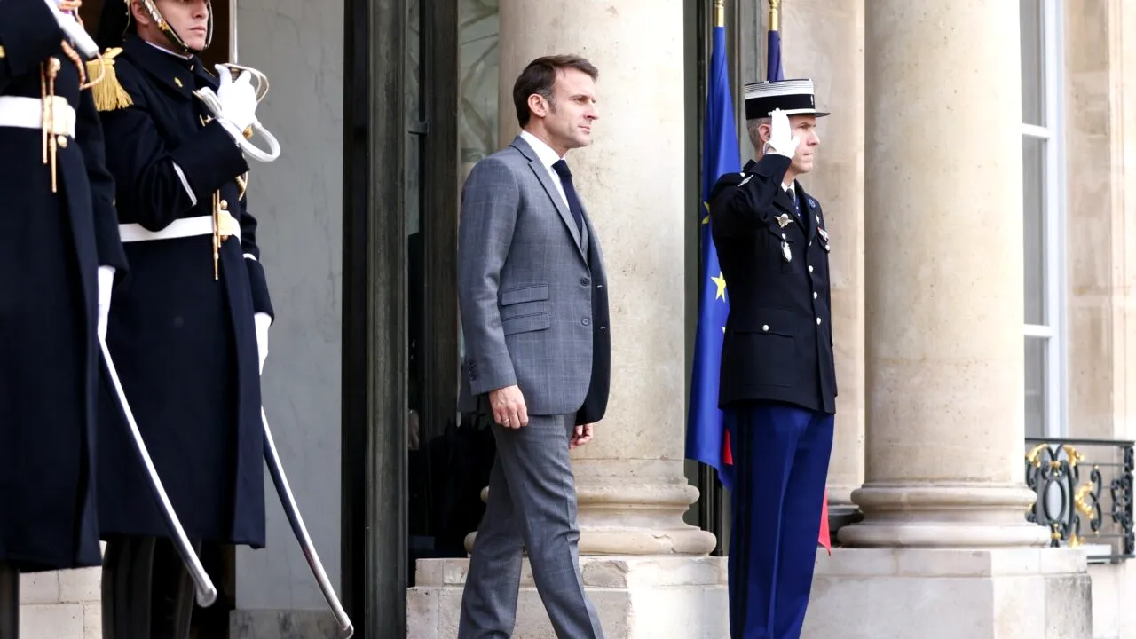 Emmanuel Macron cere Israelului ”pauze umanitare” imediate în Fâșia Gaza și consideră ”indispensabile” pregătirile pentru un armistițiu