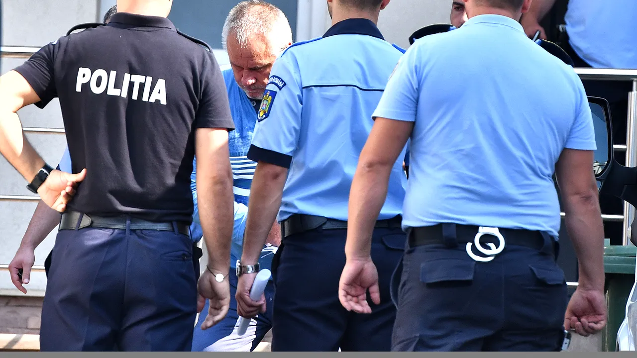 Gheorghe Dincă susține că anchetatorii l-au bătut și cere îngrijiri medicale / Bărbatul acuză dureri la nivelul coastelor și al pieptului