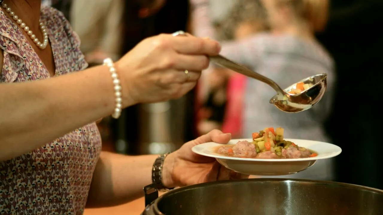 Ai refugiați în gazdă? Care e procedura și de ce documente ai nevoie pentru a deconta cheltuielile