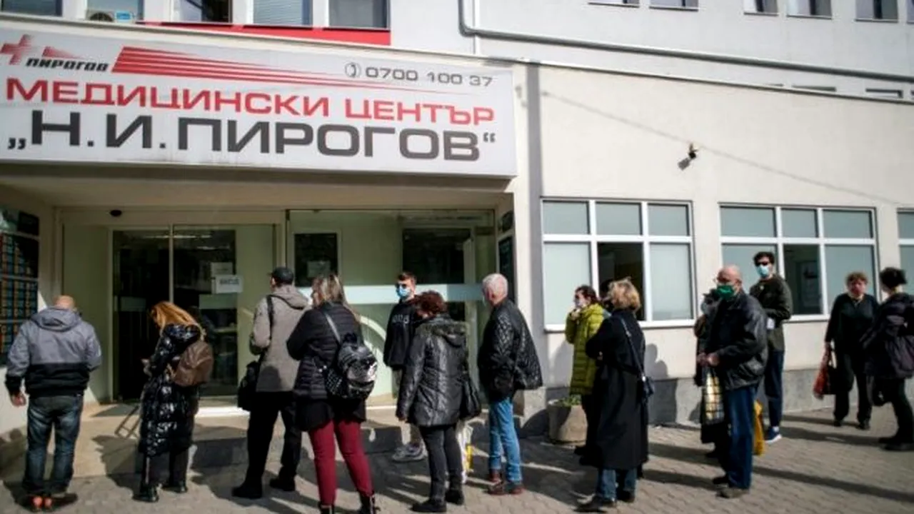 Bulgaria, prima țară din UE care elimină strategia cu grupe prioritare la vaccinarea împotriva COVID-19