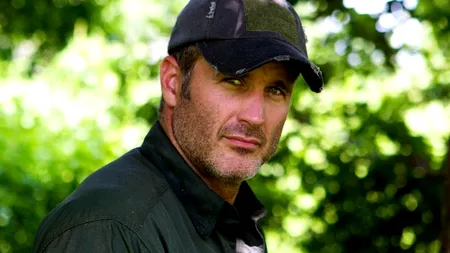 Joel Lambert, vedeta emisiunii Manhunt de pe Discovery, vine în România