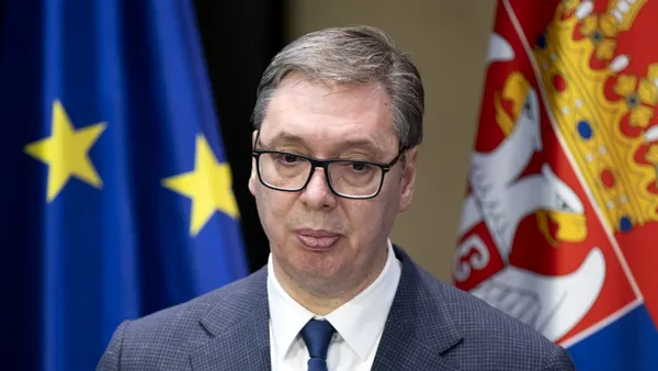 Președintele Serbiei, Aleksandar Vucic, a anunțat că demisionează după 9 ani și convoacă alegeri anticipate