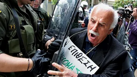 Negocierile pentru salvarea Greciei au fost amânate. Care este motivul