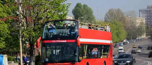 Anunț pentru turiști: Autobuzele estivale care leagă Portul Constanța de stațiunea Mamaia pot fi folosite din weekend