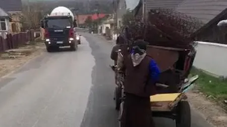 Femeie folosită pe post de frână la căruță. Scena din „Evul Mediu