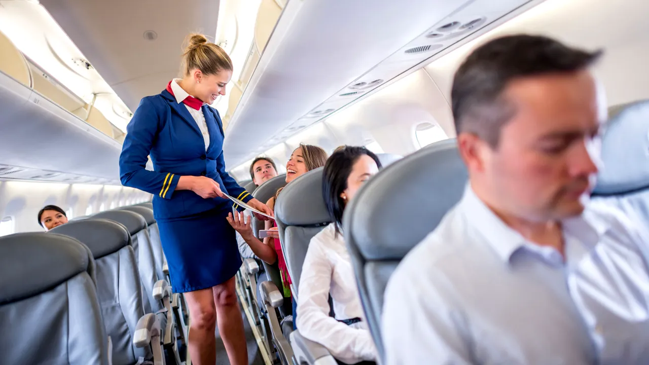 Pilotul unei companii aeriene răspunde la întrebarea: 