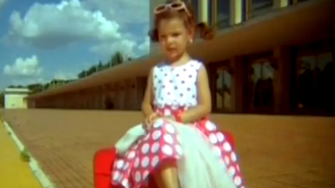 Cum arată azi Cleopatra Stratan, fetița-fenomen care pe vremuri 