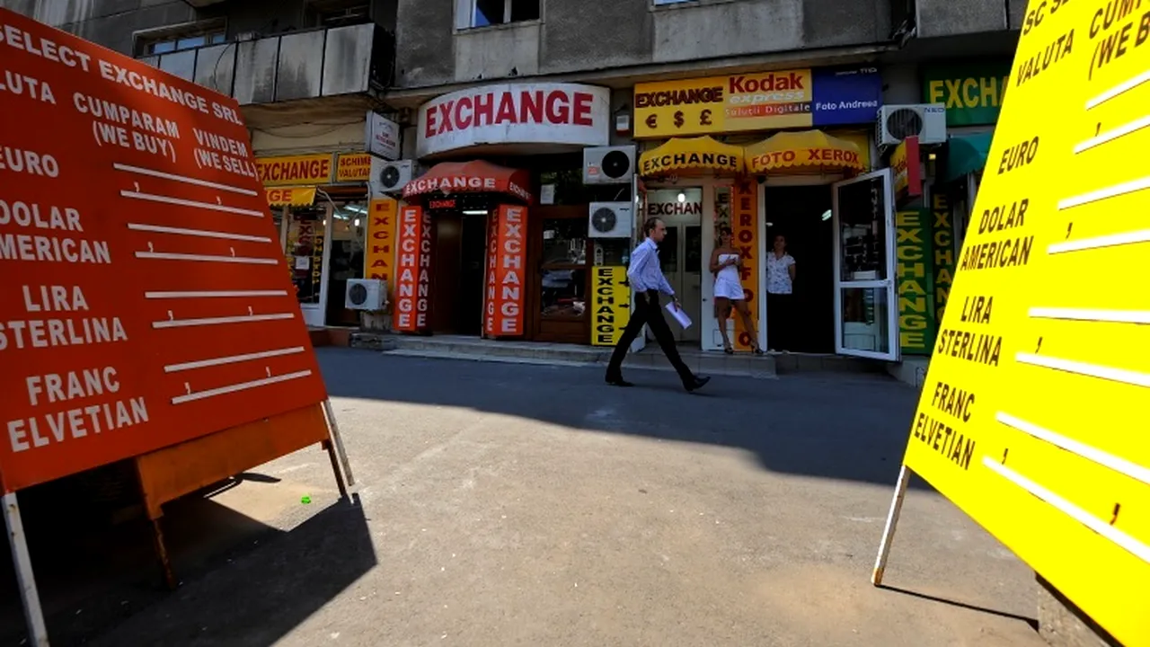 Moneda națională s-a depreciat față de euro și dolar. BNR a anunțat un curs de referință cu 1,07 bani mai mare