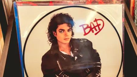 Război total pentru moștenirea lui Michael Jackson: Paris îi acuză pe manageri de malpraxis financiar