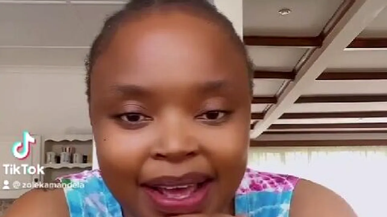 Nepoata lui Nelson MANDELA a murit la 43 de ani