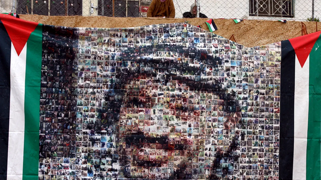 Văduva lui Yasser Arafat va depune plângere pentru otrăvirea acestuia, după ce a fost găsit poloniu pe bunurile fostului lider palestinian