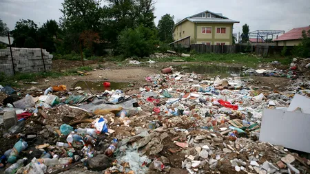 Cantitatea de plastic la nivel mondial a ajuns la cote alarmante: o tonă de deșeu de plastic pentru fiecare persoană de pe planetă