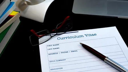 POVESTEA bărbatului care, la 61 de ani și cu experiență vastă, își caută în zadar de muncă. A trimis de 80 de ori CV-ul, fără niciun rezultat