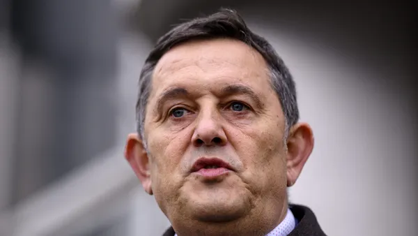 Gheorghe Piperea aruncă în aer dosarul Pfizer. Europarlamentarul susține că România ar fi avut șanse reale să câștige procesul