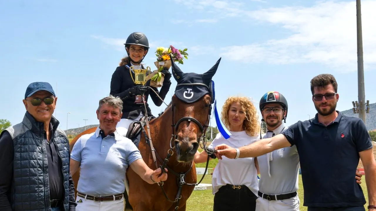 Fiica lui George Copos vrea să reprezinte România la Jocurile Olimpice! Ce SPORT practică fata fostului patron al celor de la Rapid