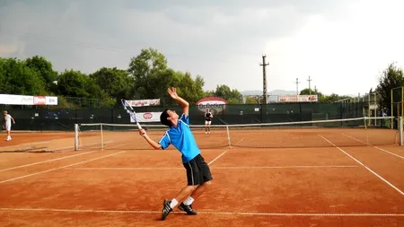 Juniori din 13 țări iau startul la turneul internațional de tenis 