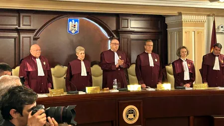 Ședință solemnă la CCR. Curtea validează alegerile prezidențiale. Nicușor Dan și Ilie Bolojan, prezenți