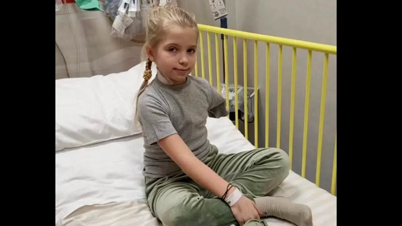 FOTO | „Sper că nu au vrut să mă rănească și că a fost un accident”. Cuvintele sfâșietoare ale unei copile de 9 ani din Ucraina, care și-a pierdut un braț după ce a fost împușcată de ruși