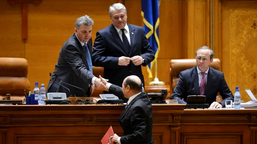 Băsescu îi scrie lui Zgonea să dezgroape proiectul de revizuire a Constituției al lui Boc