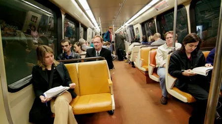 De ce pare că TIMPUL trece mai greu în metrou sau tren? Explicația surprinzătoare a cercetătorilor