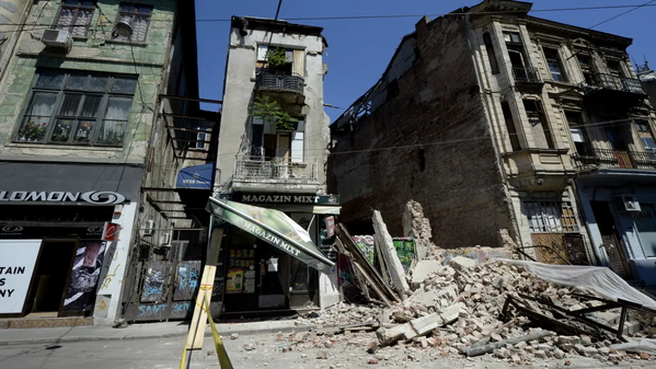 PLANUL ROȘU al autorităților pentru MARELE CUTREMUR. În cât timp ajung salvatorii la un bloc prăbușit