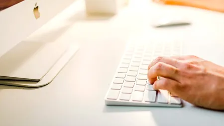 Cursuri online GRATUITE pe care le poți face pentru a câștiga mai mult