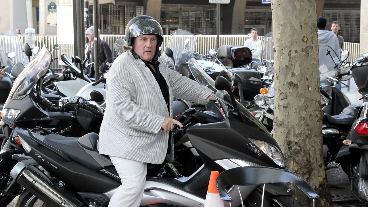 Depardieu renunță la cetățenia franceză: 