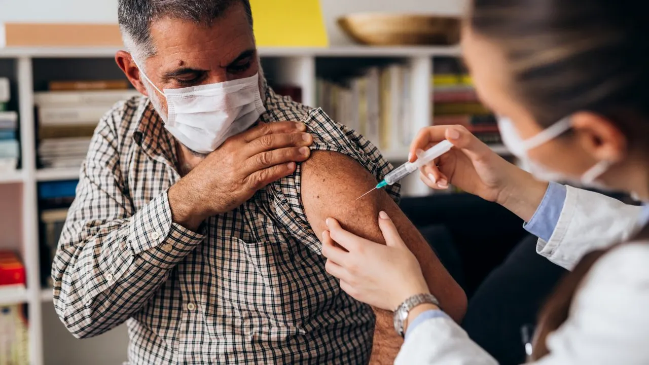 Campania de vaccinare anti-COVID-19. Doar aproximativ 17.000 de persoane s-au imunizat în ultimele 24 de ore