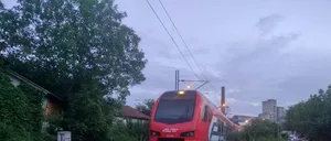 Două vagoane ale unui tren de pasageri au deraiat pe ruta Craiova-București. Circulația este blocată. Nu sunt victime
