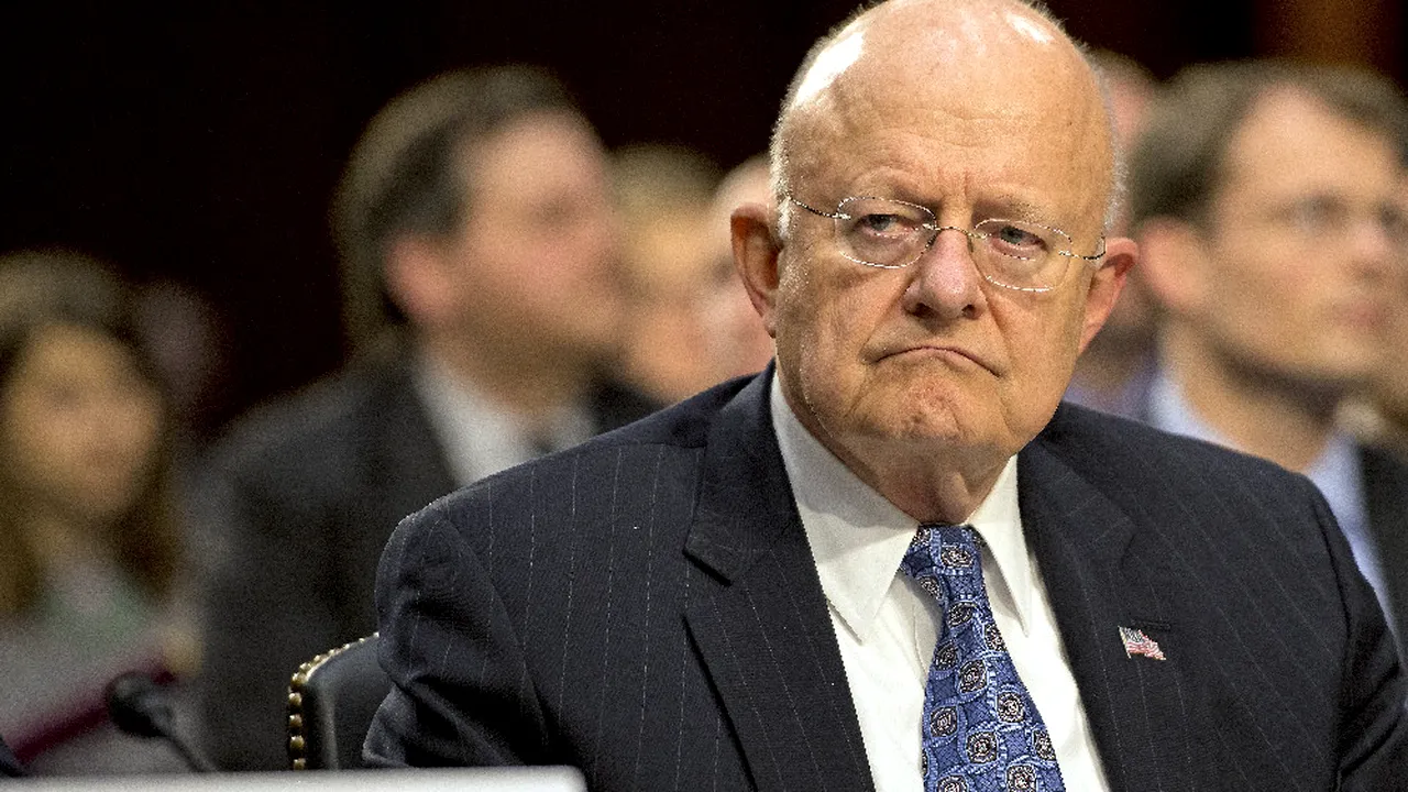 James Clapper, directorul Serviciilor de informații din SUA, a demisionat după alegerea lui Trump