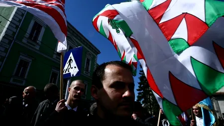 25.000 de maghiari au ieșit în stradă la Sfântu Gheorghe, la protestul în cazul Colegiului 