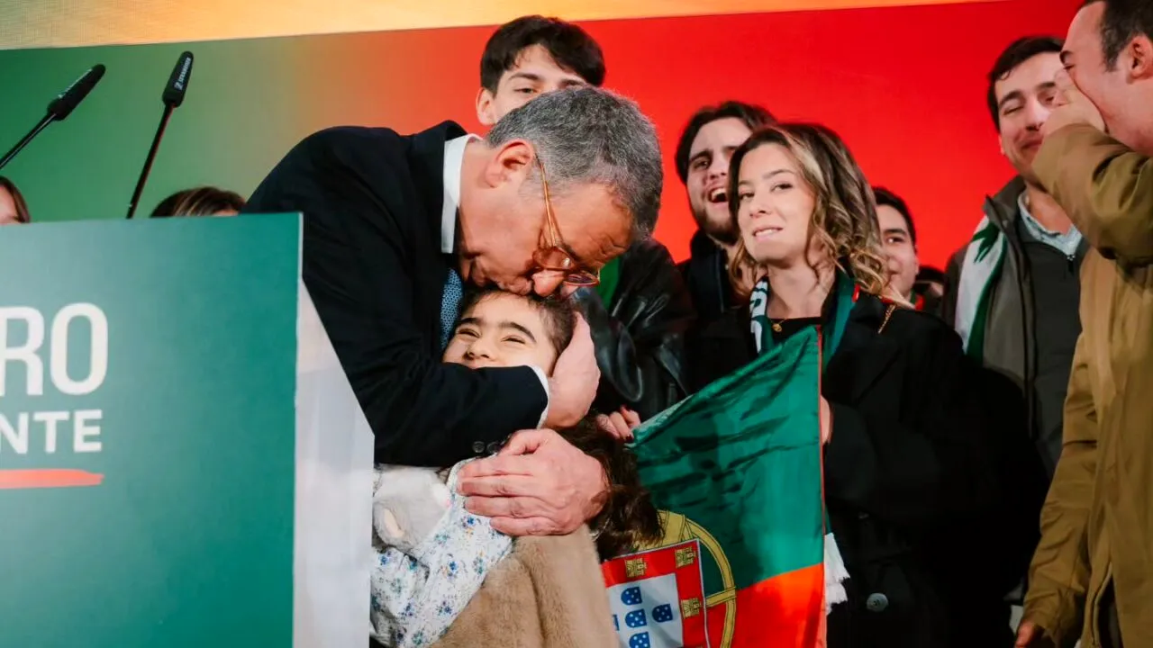 Alegerile din Portugalia au fost câștigate de socialistul António José Seguro. Candidatul conservator pro-Trump a pierdut