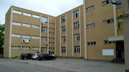 Ce discutau elevii Colegiului Ion Creangă înainte să aibă loc ora profesoarei care a fost înjunghiată: „AR MERITA SĂ O OMOR?”