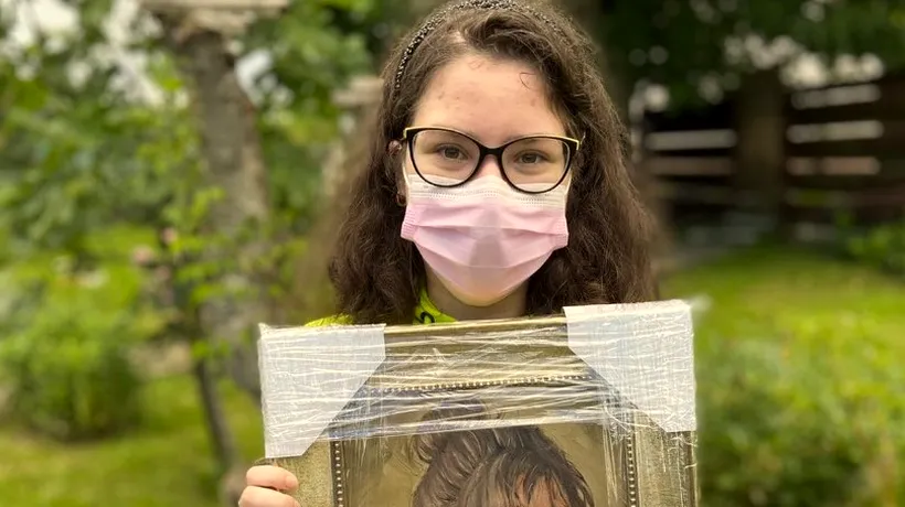 Lovită de o boală genetică, o fată de 16 ani își vinde tablourile pentru a supraviețui. Casiana nu poate respira și fiecare gură de aer este un chin (REPORTAJ)