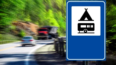 Nici șoferii experimentați din România nu știu! Ce înseamnă, de fapt, indicatorul rutier cu caravana, din imagine