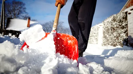 România, lovită de un „carusel meteo”, efectul celor două FURTUNI care fac ravagii în Europa. Ce spun meteorologii