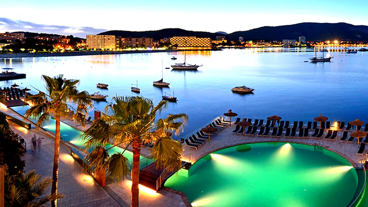 Jobul din paradis plătit cu 75.000 de dolari pe lună