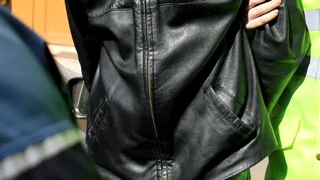 Iași: Un vatman al regiei de transport, lovit cu pumnii și picioarele de un tânăr, la capătul liniei