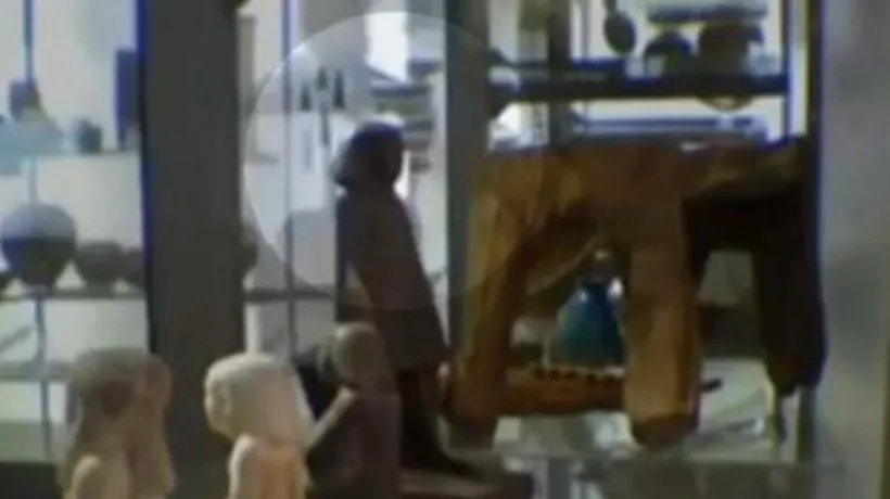 VIDEO. Misterul statuetei vechi de 5.000 de ani care se mișcă în vitrina Muzeului Manchester