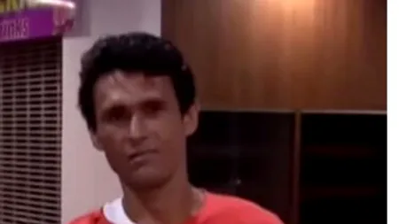 VIDEO | Un pescar a fost salvat după ce a plutit pe ocean 11 zile într-un frigider. După ce i s-au acordat îngrijiri medicale, bărbatul a fost arestat