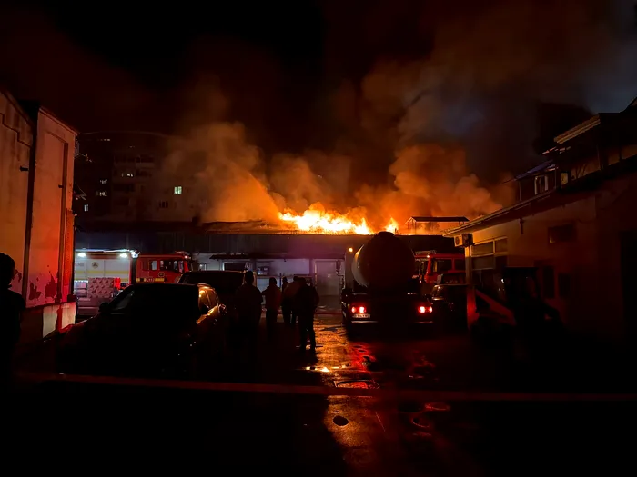 FOTO - Caracter ilustrativ