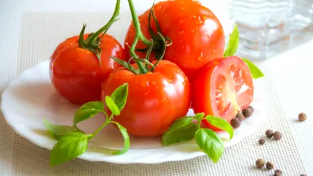 Dieta cu roşii. Cum să dai jos rapid kilogramele acumulate de Sărbători