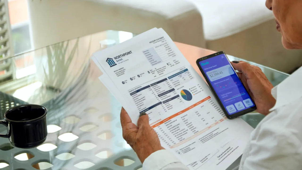 (P) Cont bancar tradițional sau fintech? Ce alegi pentru contul principal în România